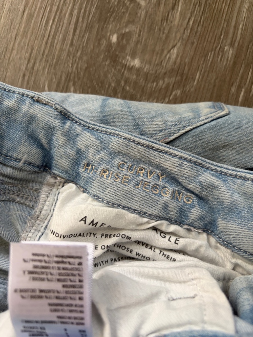 American Eagle Jeggings Bundle — Light, Distressed Medium, Dark Wash THREE PAIRS - Picture 9 of 13